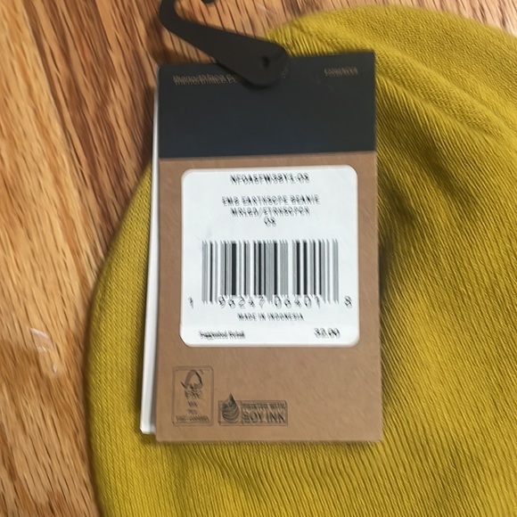 The north face earth scape beanie OS Brand New green - Picture 3 of 4